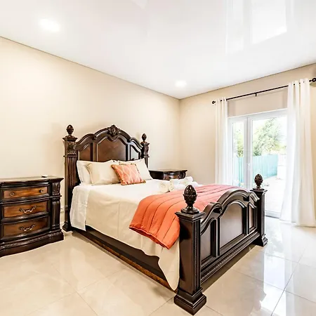 Casa Florbela In Азейтан