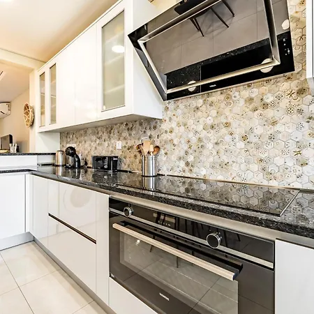 Casa Florbela In * Азейтан