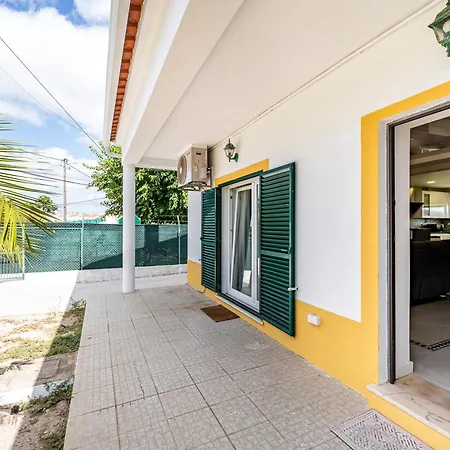 Casa Florbela In * Азейтан