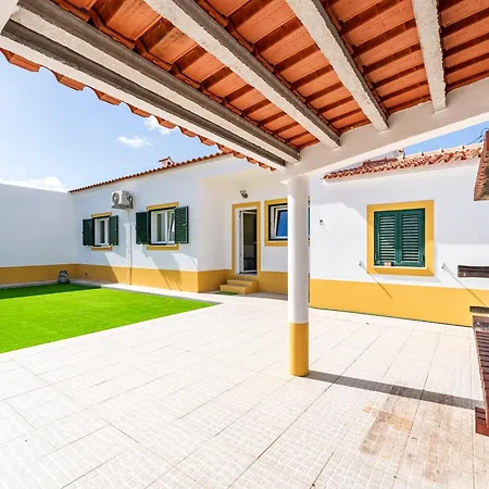 Casa Florbela In * Азейтан